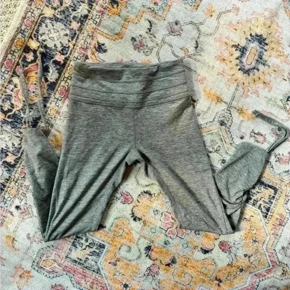 Free People Movement Heathered Light Gray CROPPED Leggings Size XS